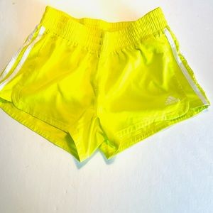 NWOT: Adidas primegreen training shorts XS bright yellow